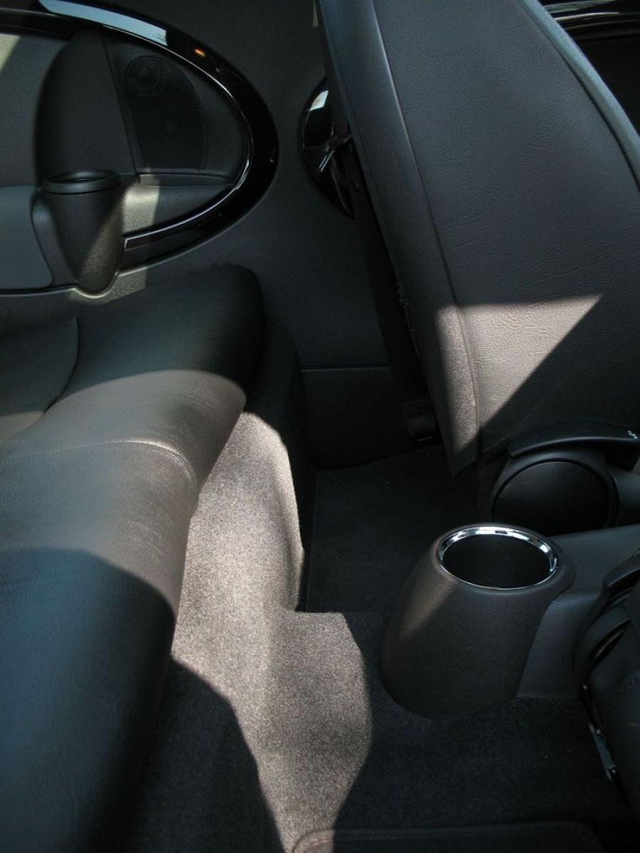  Mini Cooper Clubman 2008 года  (фото 19 из 53)